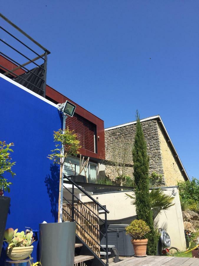 Un Havre De Paix Courcelles-Sapicourt Exterior photo